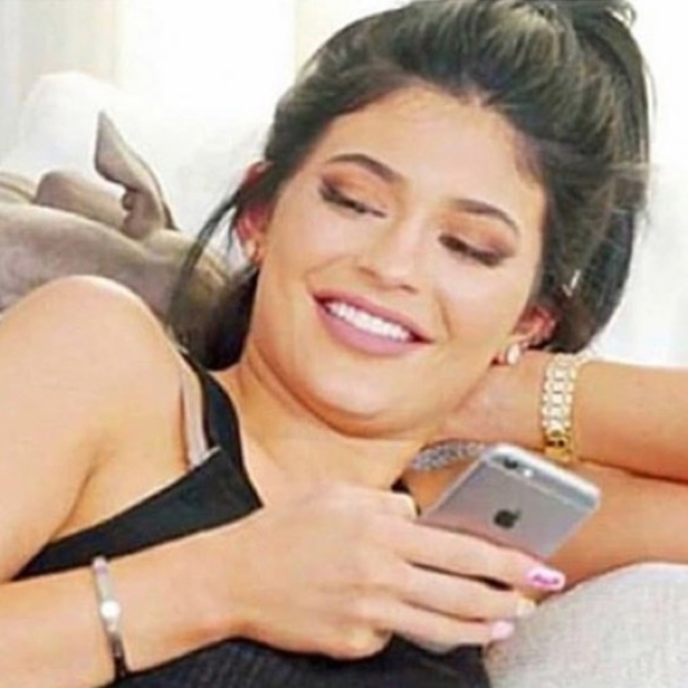 Meet your Posher,  Designer girl